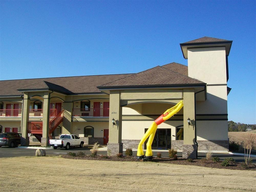 Americas Best Value Inn Tupelo Exterior photo