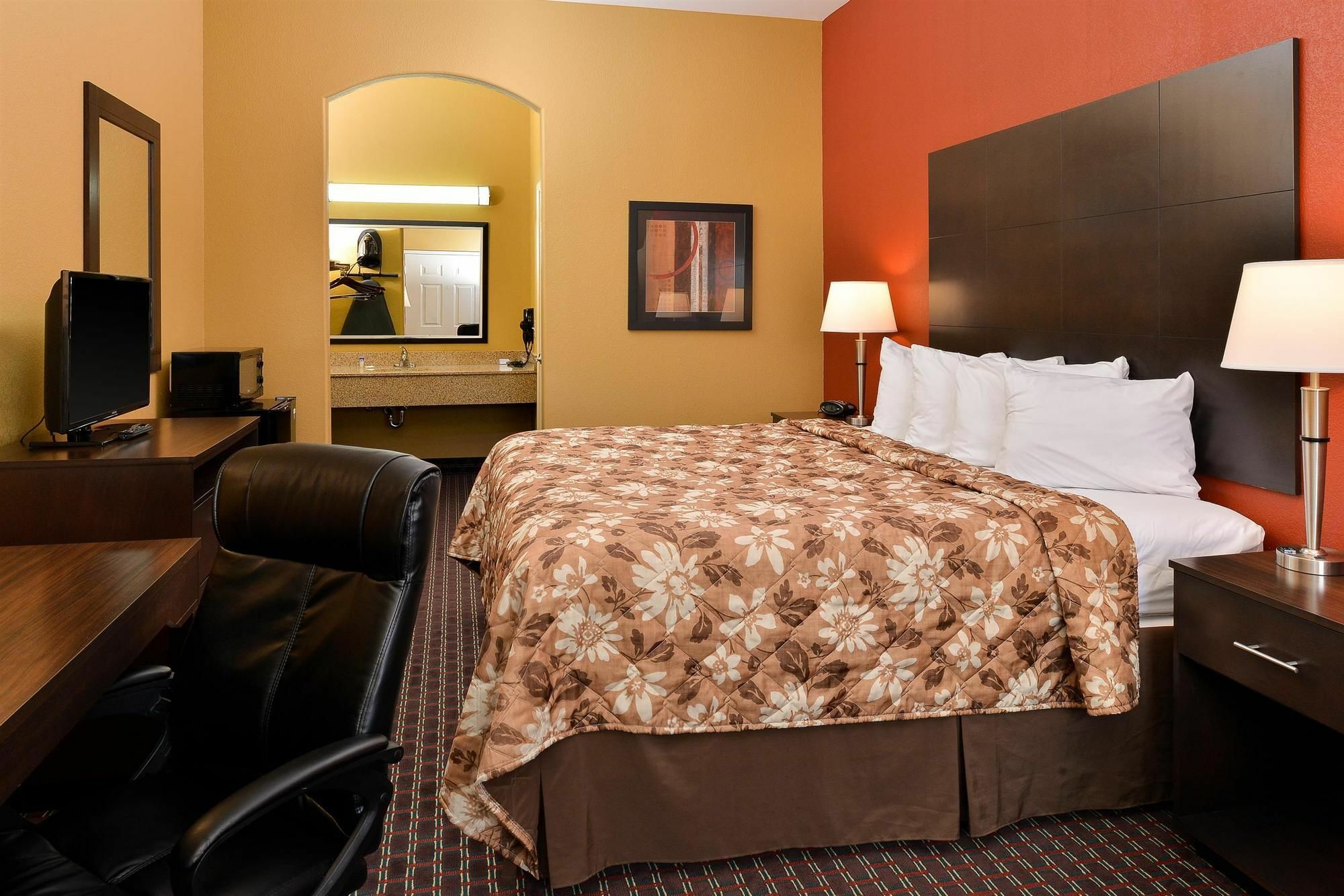 Americas Best Value Inn Tupelo Exterior photo
